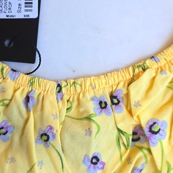 NWT MOTEL Gladis Crop Top in Wildflower lemondrop size medium - Picture 12 of 15